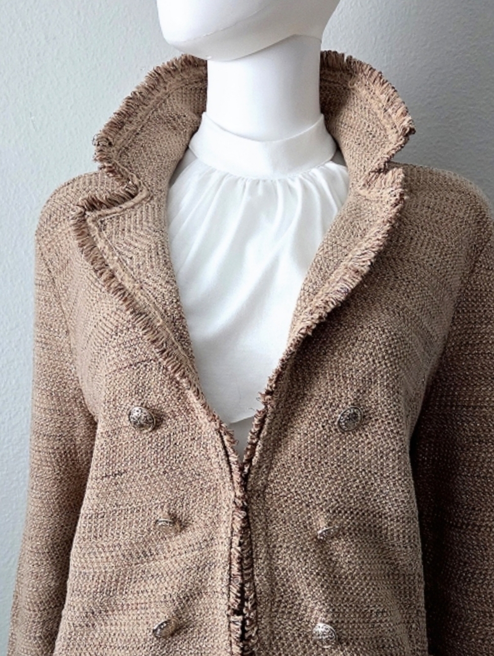Chico's Metallic Tweed Sweater Blazer, Super Soft Layering Piece Tan & Gold LG - Picture 5 of 16